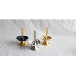 Ayaklı Metal Lokumluk Tüy Tepeli